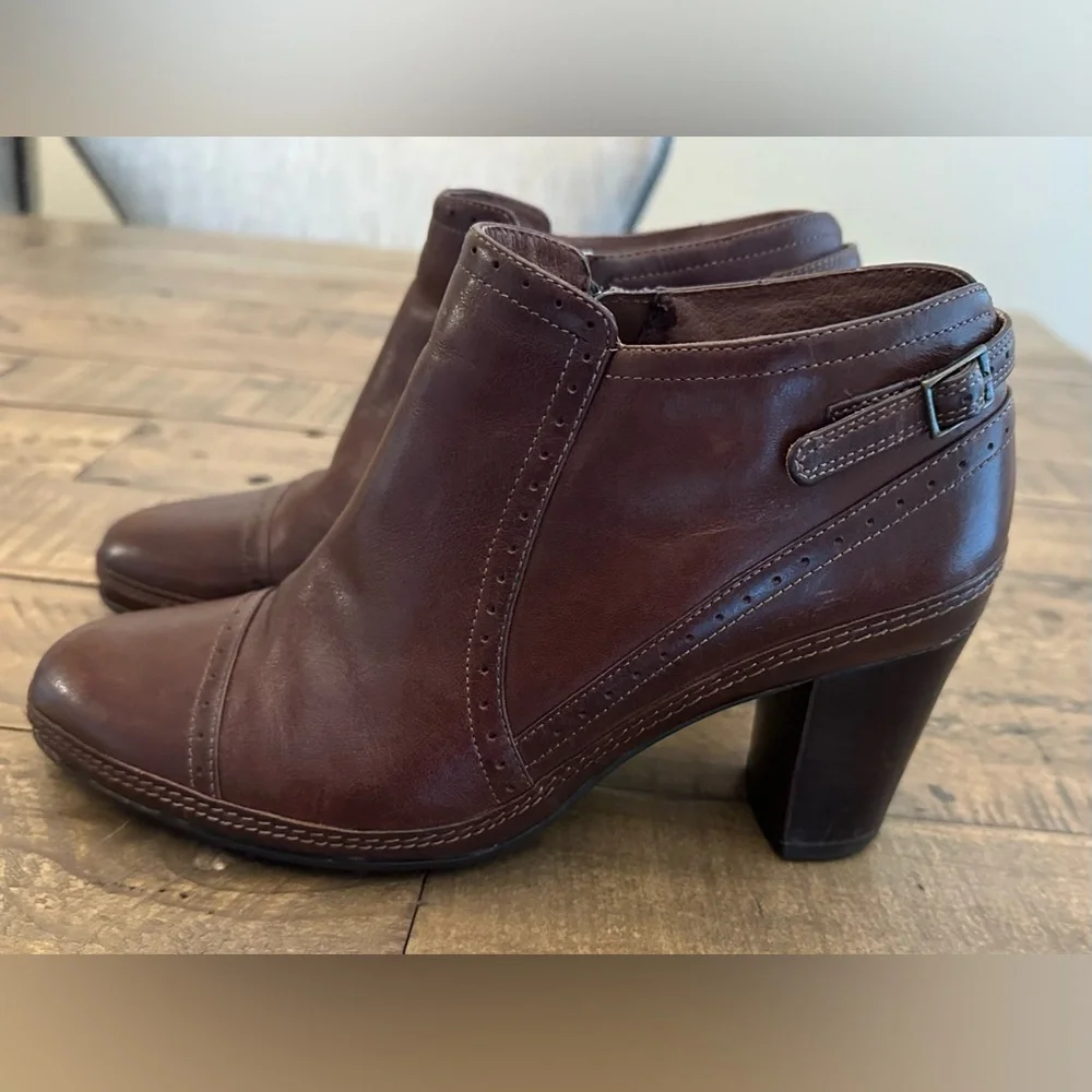 Clarks boots are